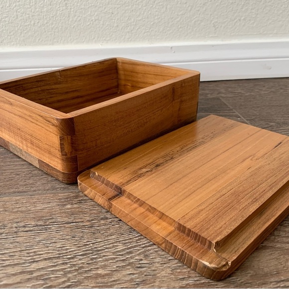 Wooden box - Picture 3 of 12